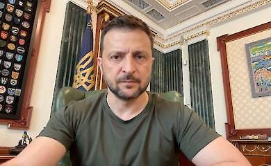 Зеленський запропонував позбавляти держнагород за підтримку Росії