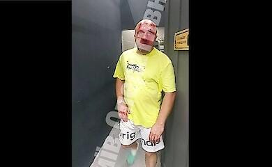 В Киеве в развлекательном центре неадекват устроил погром и драку