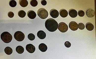 Из Украины пытались вывезти антикварные монеты