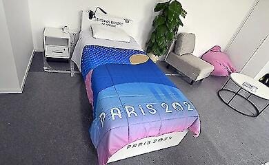 На Олімпіаді в Парижі для спортсменів встановили "антисекс-ліжка"