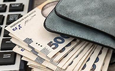 Уряд встановив надбавку до зарплати фахівців із супроводу ветеранів 