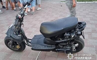 Їхав у нетверезому стані: у Київській області підліток на мопеді збив пішохода