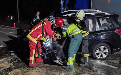 Смертельна ДТП вантажівки та легковика на Оболоні