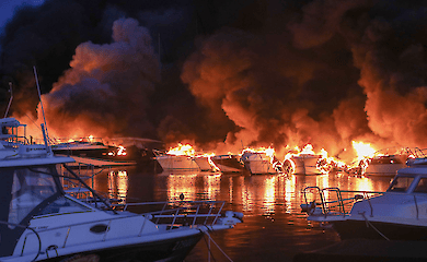  В Хорватии поджгли 35 судов. Подозревают трех  украинцев 