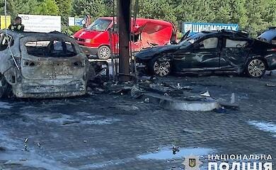 На Львівщині, внаслідок аварії, зайнялася АЗС