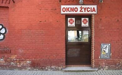 В Варшаве в бэби-бокс подкинули 6-летнюю девочку