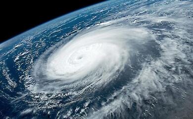 Супертайфун