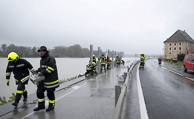 На венгерскую столицу надвигается "крупнейшее наводнение десятилетия"