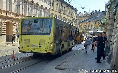 У Львові в ДТП постраждала пенсіонерка