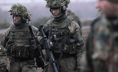 Єврокомісар сказав, що члени ЄС мають готуватися до війни