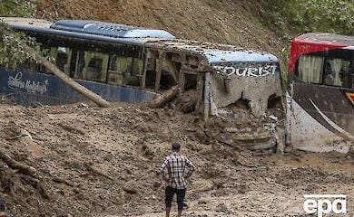 У Непалі через повені загинула щонайменше 151 людина, десятки зниклих безвісти - фоторепортаж
