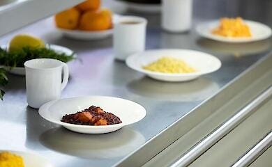 Ученики 1-4 классов будут получать бесплатные обеды в школах