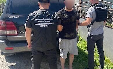 Полиция раскрыла масштабную схему побега уклонистов из Украины