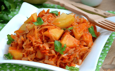 Тушеная кислая капуста с картофелем