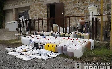 Понад 230 обшуків і 60 затриманих: в Україні ліквідували наркокартель