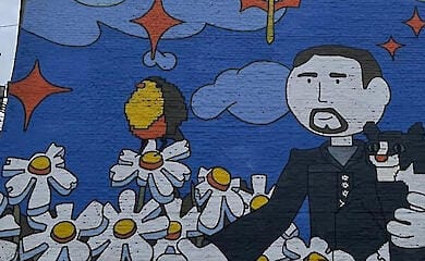 У Києві зафарбують мурал із Будановим на Подолі