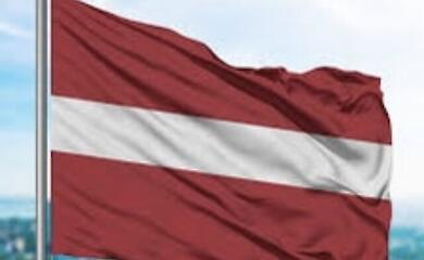 У Латвії спецслужби провели бесіду з принципово російськомовною продавчинею