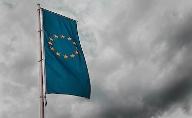 Жителів Європи готують до війни: рекомендовано зробити запаси води, їжі, медикаментів
