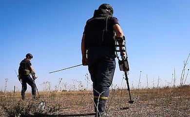 В Україні до розмінування територій залучать ветеранів та осіб з інвалідністю