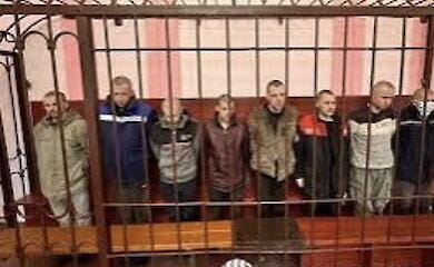 Окупанти засудили українських морпіхів нібито за обстріли Маріуполя