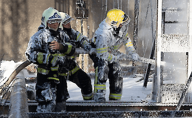 Росія з ранку атакує Херсон, є загиблі та поранені
