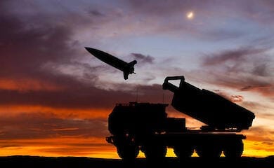 США анонсували новий пакет військової допомоги Україні, з HIMARS і Javelin