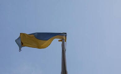 Посольства Іспанії, Італії та Греції призупиняють послуги в Києві через загрозу повітряних атак