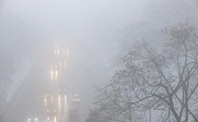 В шести областях Украины объявили штормовое предупреждение: водителям следует приготовится