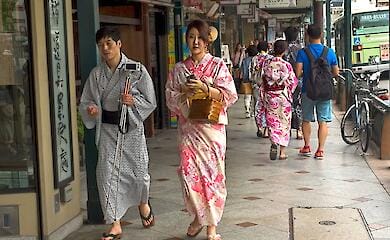 Мода без границ: главные тренды из Японии, Франции, Африки и других стран