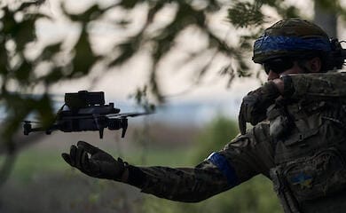 Китай может ограничить экспорт компонентов для дронов, что затруднит их доступность в Украине