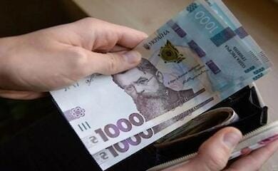 Зарплаты украинцев действительно растут, но инфляция не позволяет этого почувствовать - эксперт