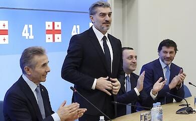 Без альтернативы: парламентарии Грузии проголосовали за единственного кандидата в президенты, которого сами и внесли в "список"