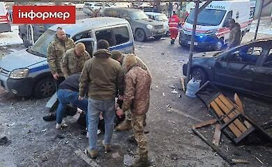 Відео теракту в Дніпрі: загинув військовий 