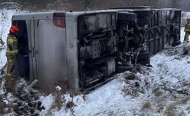 У Польщі недалеко від кордону з Україною перекинувся автобус із 50 туристами