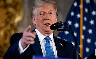 Трамп анонсував зустріч із Путіним для припинення війни