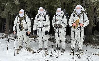 У Карпатах затримали групу чоловіків, які намагалися незаконно перейти до Румунії