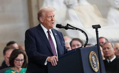 Трамп угрожает 10% пошлиной на китайский импорт 