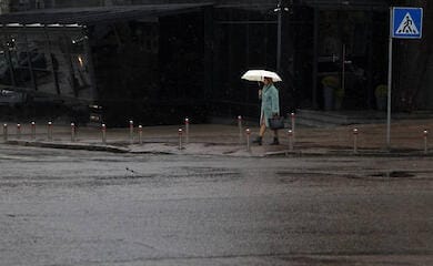 Синоптики прогнозують теплу та вологу погоду в Україні в найближчі дві доби