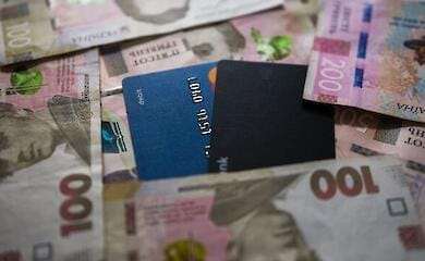 Скільки в Україні отримують працюючі пенсіонери: дані Пенсійного фонду