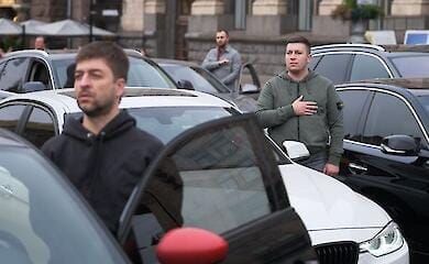 В Киеве каждое утро будут останавливать коммунальный транспорт для минуты молчания