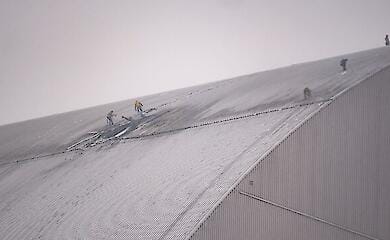 На ЧАЭС вновь обнаружены очаги тления после атаки дронов, ликвидацией занимаются верхолазы