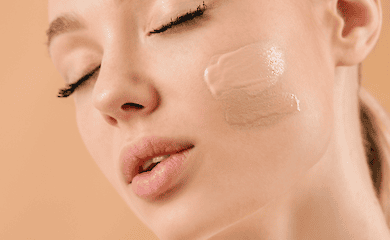 Як купити тональний крем онлайн: секрет вибору без тестерів