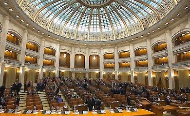Парламент Румунії