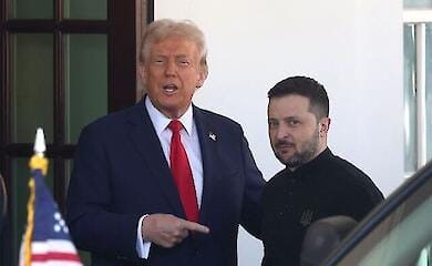 Трамп требует, чтобы Зеленский пошел на мирную сделку с РФ в обмен на оружие США