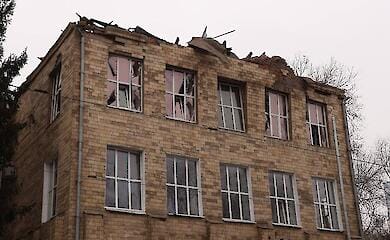 Ночной обстрел Харькова: появились фотографии больницы, по которой ударили россияне