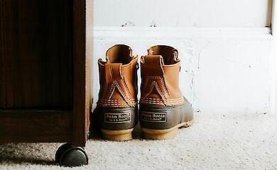 Промокле взуття: як просушити, щоб не зіпсувати його