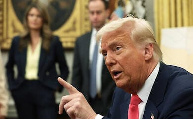 Трамп про зупинення допомоги Україні: вона все одно не виживе