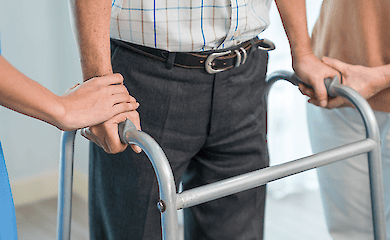 У Мінсоцполітики відзвітували про роботу програми протезування українців