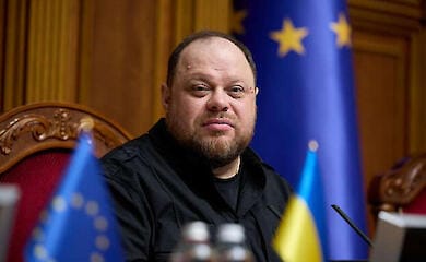 Стало відомо, хто з нардепів найбільше заробляє