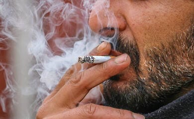 Зеленський підписав закон про підвищення акцизів: сигарети подорожчають на 20-25 гривень 